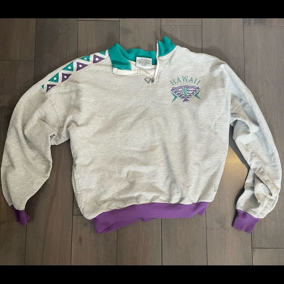 Vintage Collared Sweatshirt - Picture 1 of 5
